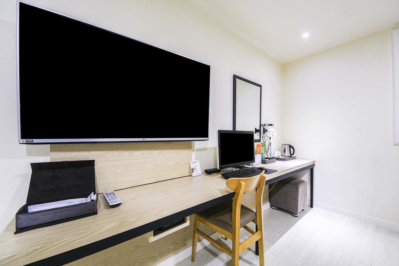 White Hotel Сувон Екстериор снимка