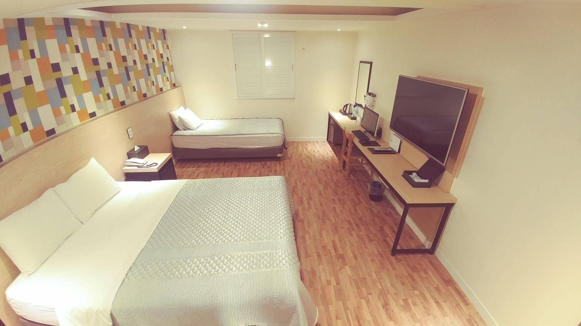White Hotel Сувон Екстериор снимка