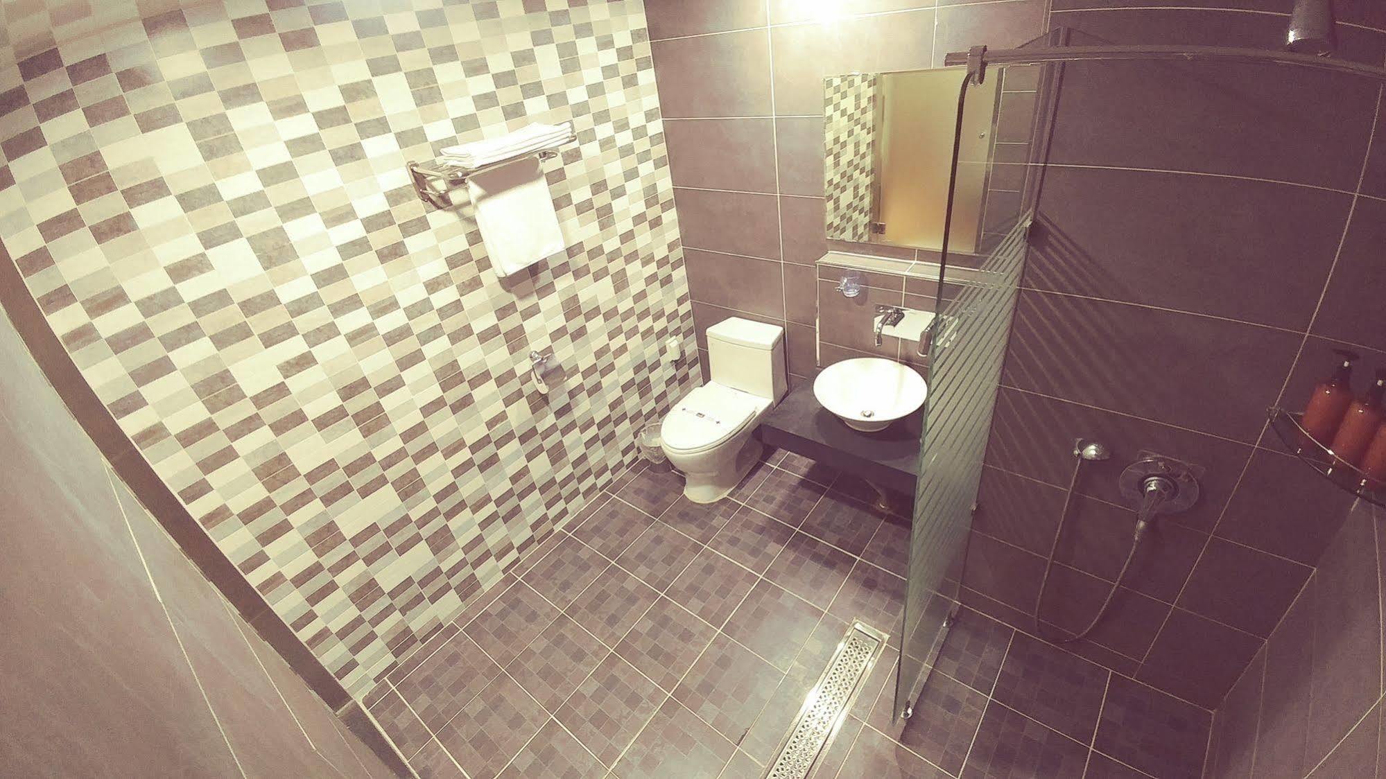 White Hotel Сувон Екстериор снимка